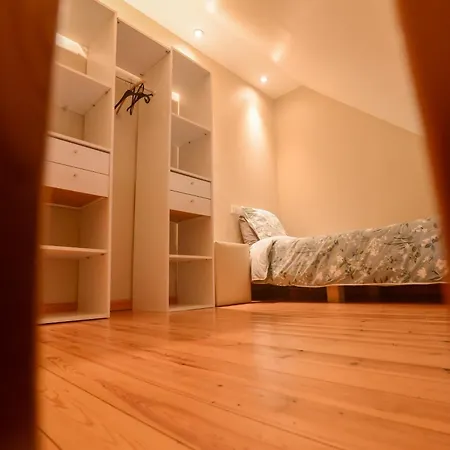 Au Detour Du Trieu بيت للعطل *