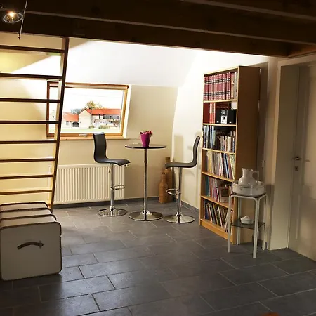 Au Detour Du Trieu Holiday home Estaimbourg