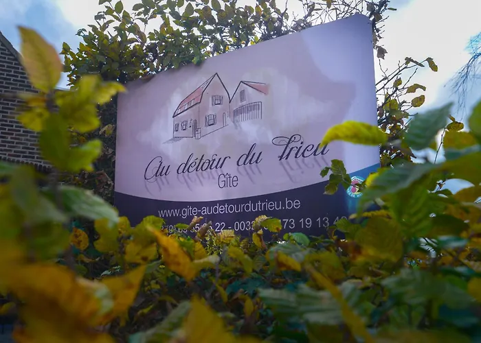 Au Detour Du Trieu Holiday home