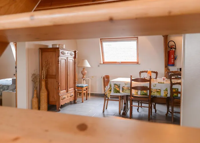 Au Detour Du Trieu Holiday home *