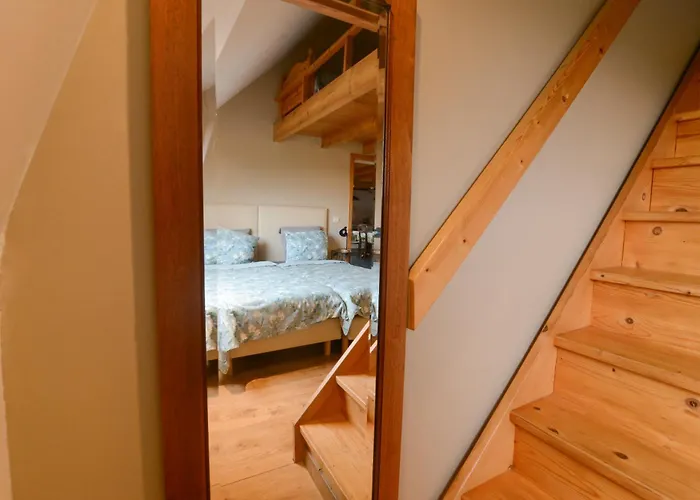 Au Detour Du Trieu *