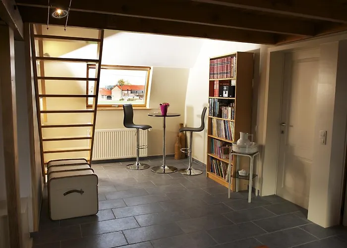 Au Detour Du Trieu Holiday home Estaimbourg
